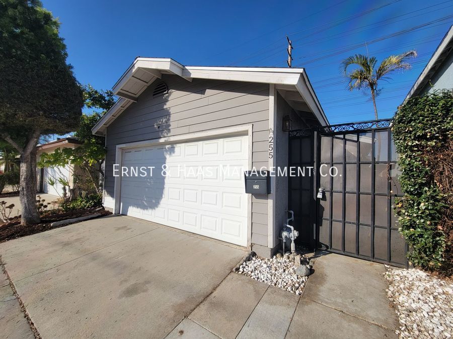 Spotlight Property for 01/05/2024 - 255 Orleans Way Long Beach, CA 90805