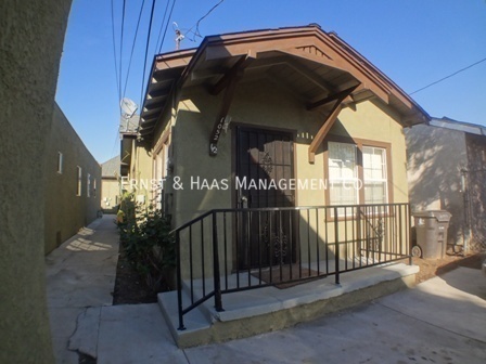 Spotlight Property for 01/24/2024 - 1052 E. 5th St. #B Long Beach, CA 90802